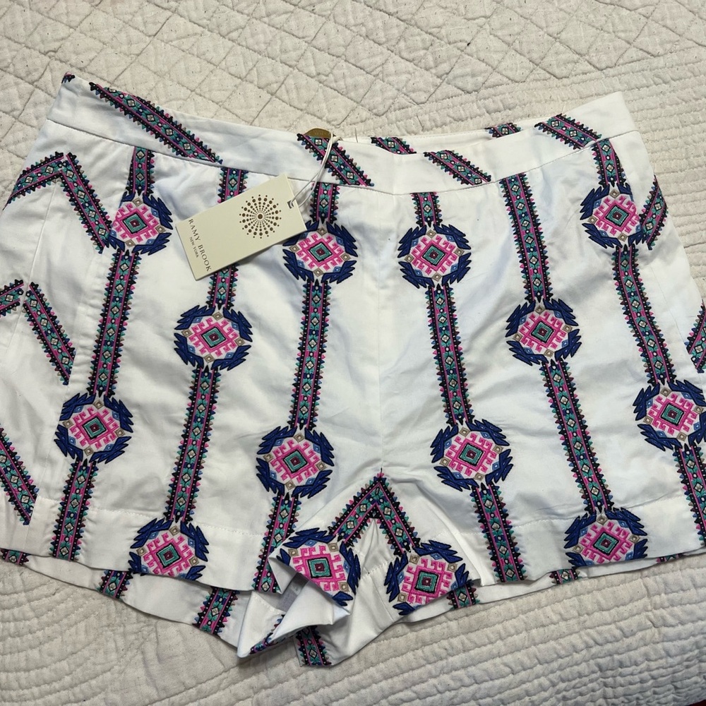 Ramy Brook beautiful embroidered shorts, women’s size 8! Gorgeous $295